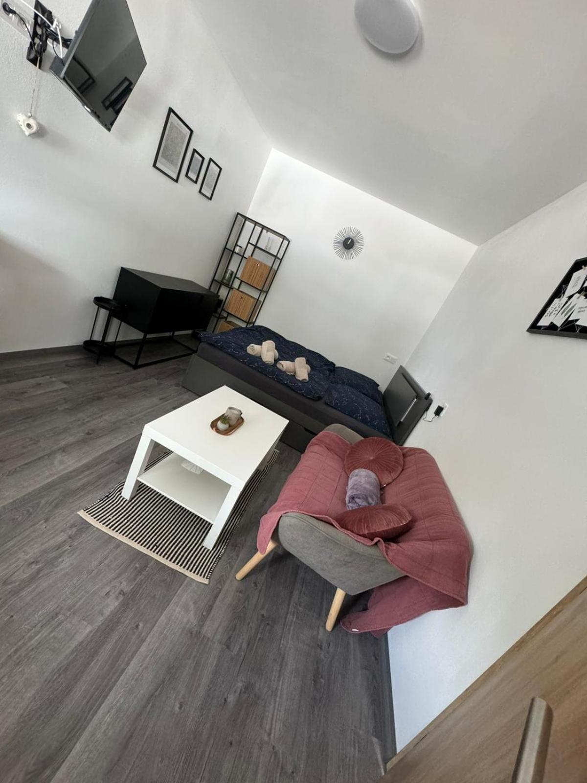 Hobiti Apartman - Sam Rathschlag Exterior foto